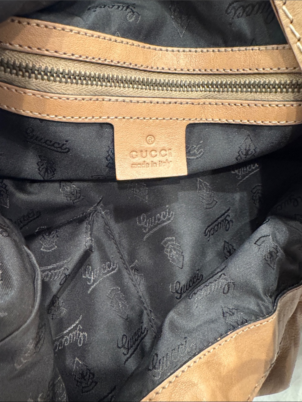 Gucci Jockey large Leather Hobo Shoulder Bag in Camel - Picture 5 of 10